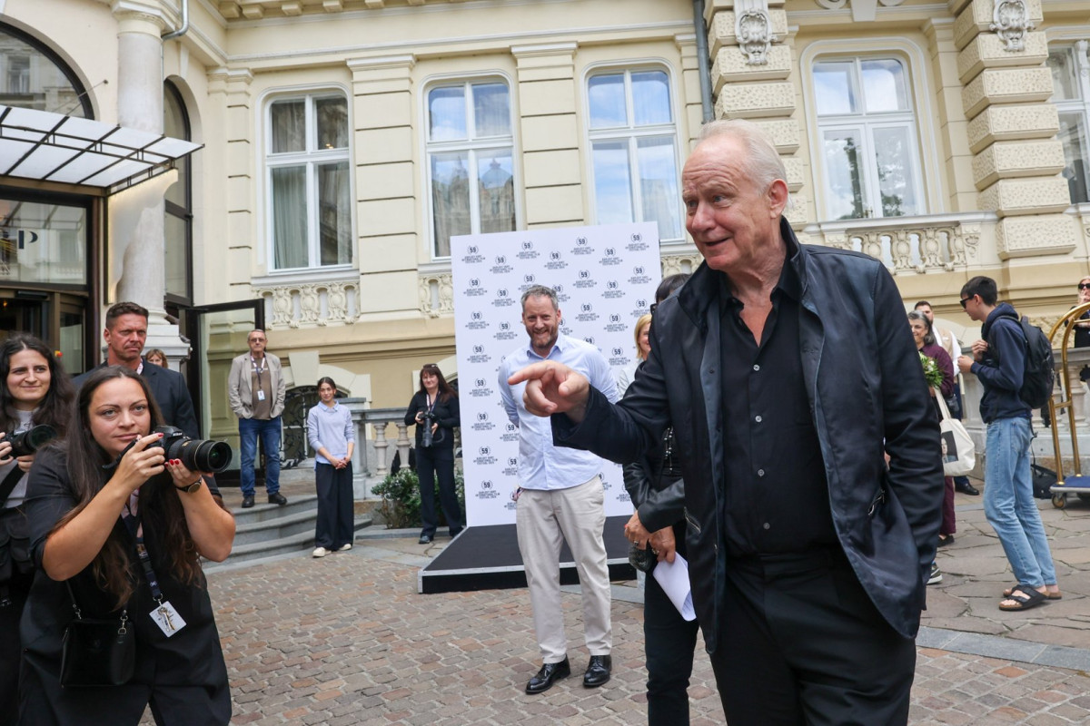 stellan skarsgard karlovy vary