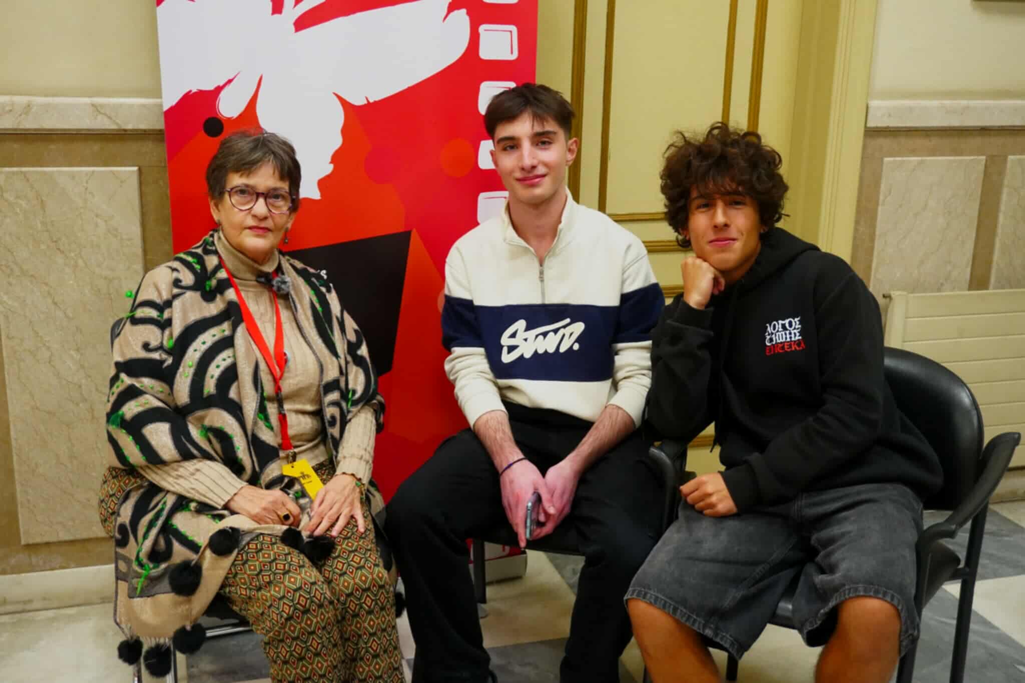 μαίρη χιόνη