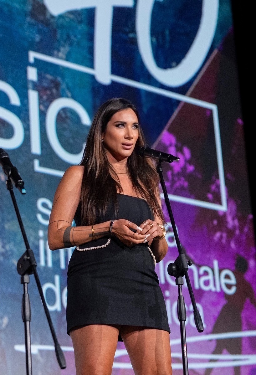 εύη καλογηροπούλου