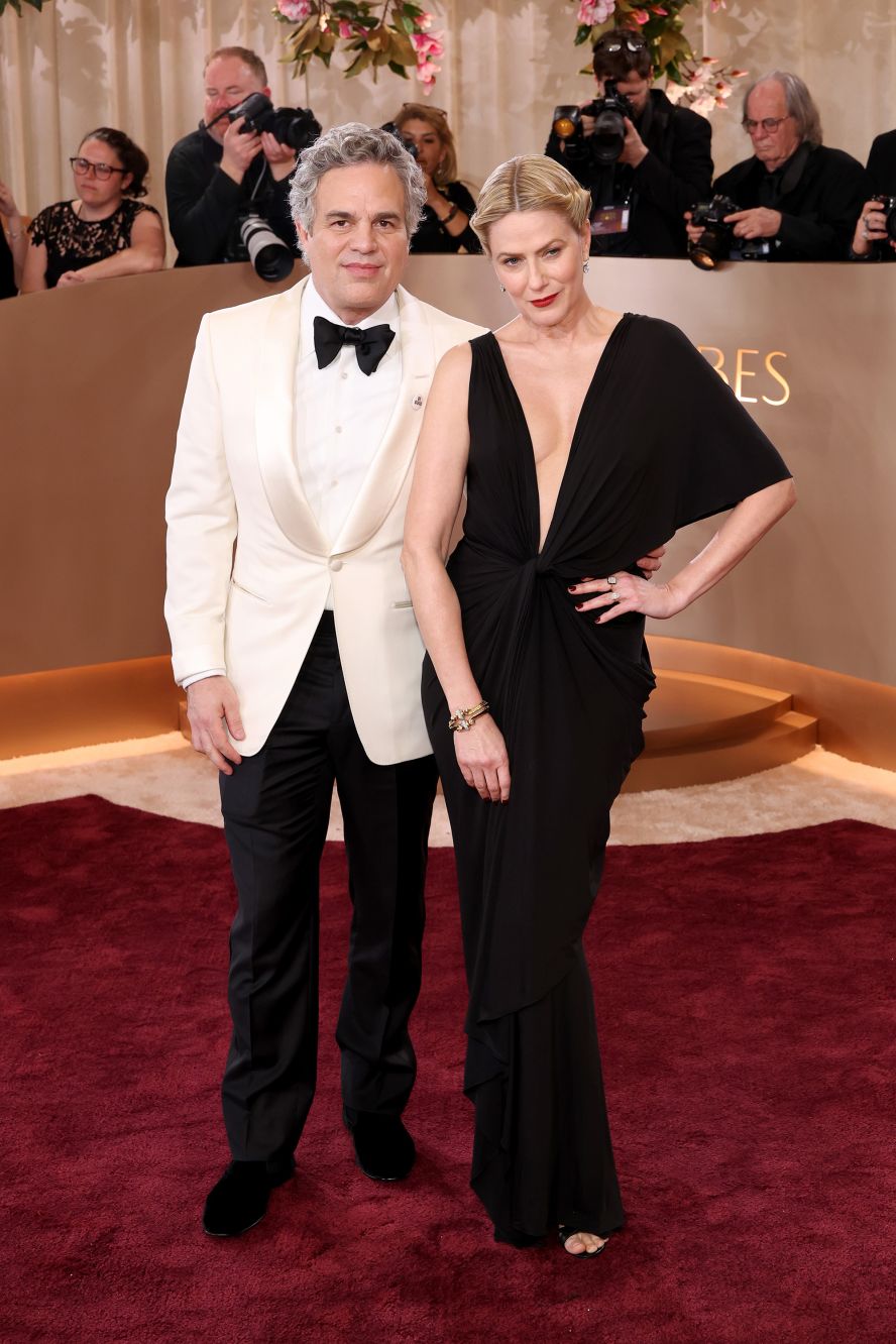 golden globes red carpet