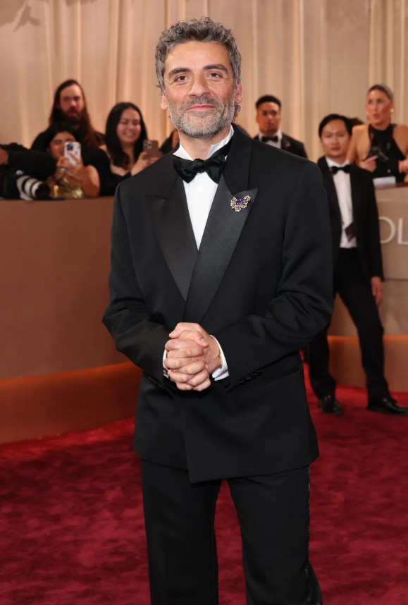 golden globes red carpet