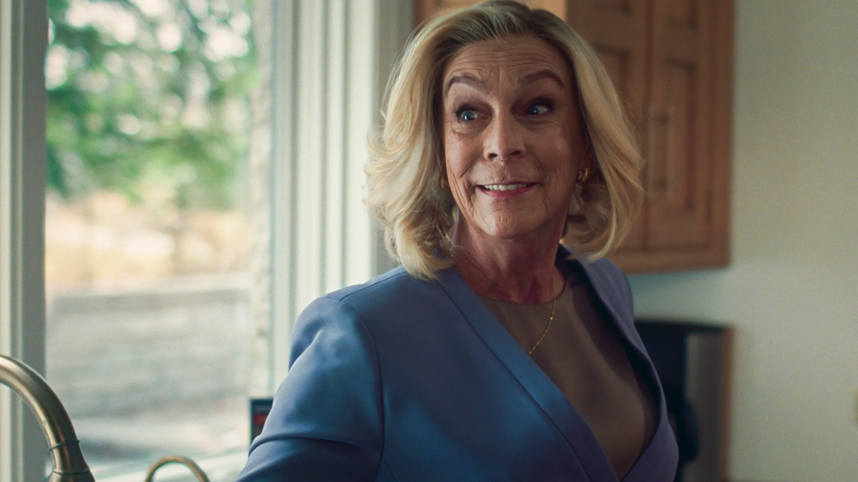 jamie lee curtis the bear