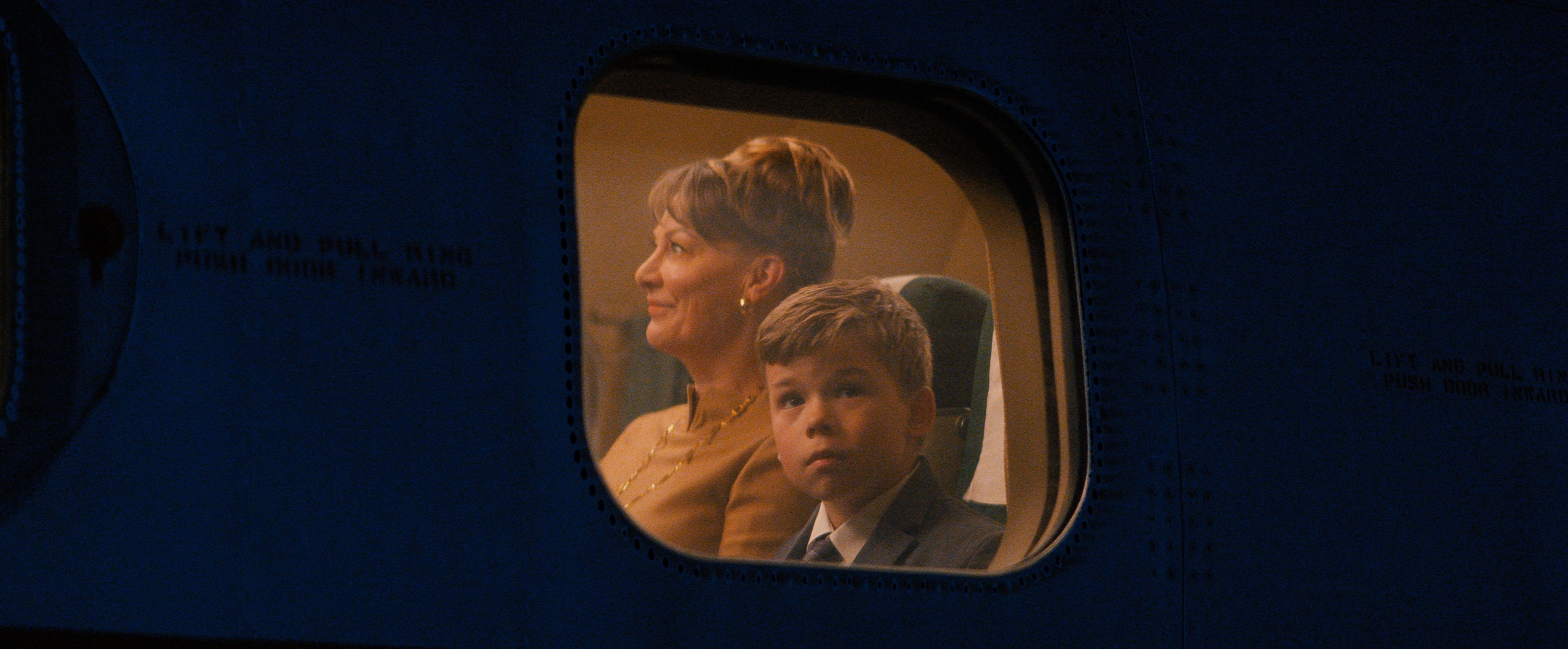 Propeller One-Way Night Coach