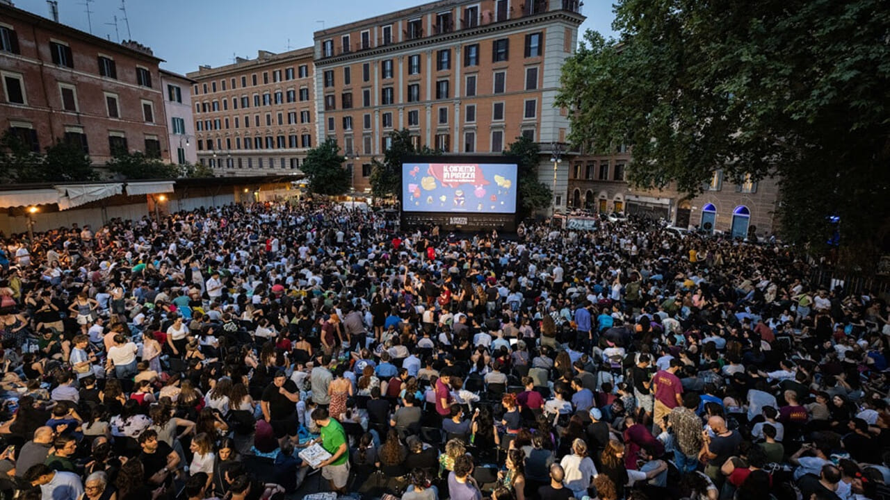 Cinema in Piazza
