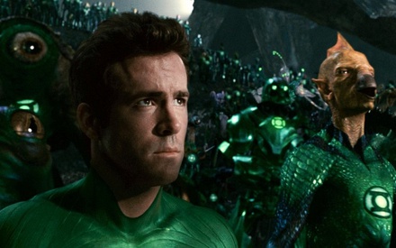 O Ράιαν Ρέινολντς στον πλανήτη Οα