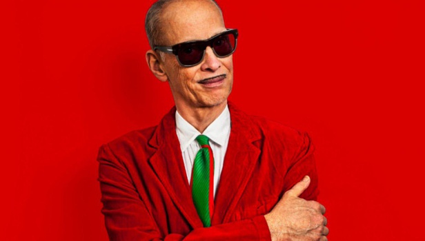 Ο Τζον Γουότερς ψηφίζει τις δέκα καλύτερες ταινίες του 2025