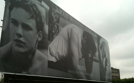 Τζέιμς Φράνκο: εις μνήμην του Μπραντ Ρένφρο