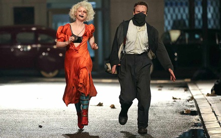 Η Μάγκι Τζίλενχαλ μιλά για την έμπνευση πίσω από τη νέα της ταινία «Η Νύφη»