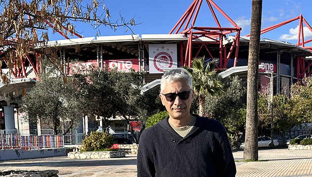 Ο Κωνσταντίνος Καϊμάκης μιλά στο Flix για... την τέχνη του να είσαι Ολυμπιακός
