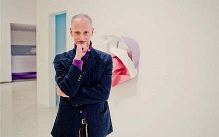 Is it art? O Τζον Γουότερς τώρα και curator