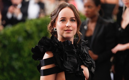 Τα γυρίσματα της «Suspiria» έστειλαν την Ντακότα Τζόνσον στην ψυχοθεραπεία