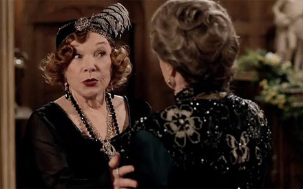«Downton Abbey»: Μάγκι Σμιθ εναντίον Σίρλεϊ ΜακΛέιν!