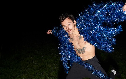 Ο Χάρι Στάιλς γιορτάζει την κυκλοφορία του νέου του άλμπουμ με μια κινηματογραφημένη συναυλία στο Netflix