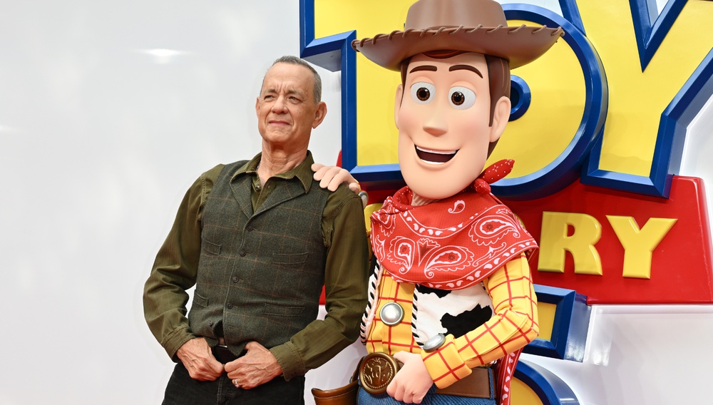 Ο Τομ Χανκς φοβάται πως η Disney θα μπορούσε να αναστήσει τον Γούντι με Τ.Ν.