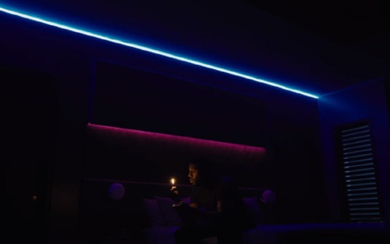 «Δεν γεννιόμαστε ίσοι. Γινόμαστε ίσοι με τη φωτιά!» Δείτε το... καυτό τρέιλερ του «Fahrenheit 451» του HBO