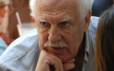 Τιμή στο ντοκιμαντέρ: Ο Φώτος Λαμπρινός αναγορεύεται σε επίτιμο διδάκτορα του ΕΚΠΑ