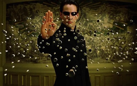 «The Matrix 5»: Ο Ντρου Γκόνταρντ ζητά την «ευλογία» των Γουατσόφσκι πριν βάλει μπροστά τη νέα ταινία
