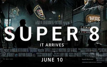 Super (8) πόστερ