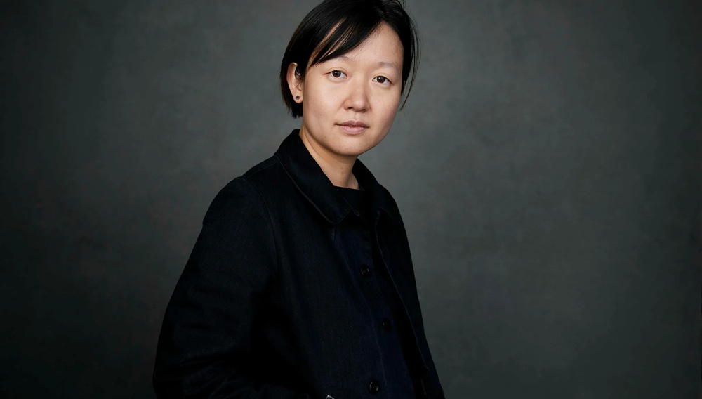 Σελίν Σονγκ: «Εχουμε αφήσει την οικονομία να εισχωρήσει στις καρδιές μας»