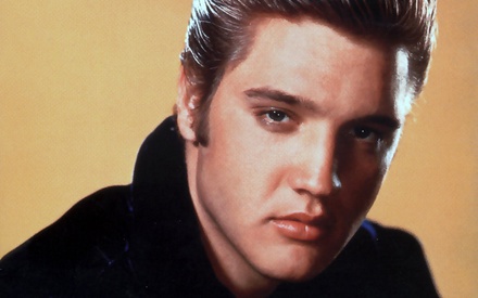 Βιογραφία του Ελβις Πρίσλεϊ ετοιμάζει το Χόλιγουντ!