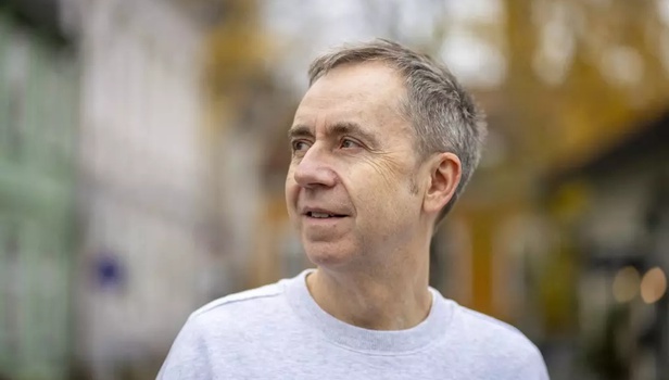 Νταγκ Γιόχαν Χάουγκερουντ: «Οι γυναίκες σε όλες τις ηλικίες έχουν υγιή σεξουαλικότητα - επιθυμούν και θέλουν να τις επιθυμείς»