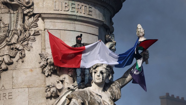 To γαλλικό σινεμά κατεβαίνει στους δρόμους μαζί με τους μαθητές