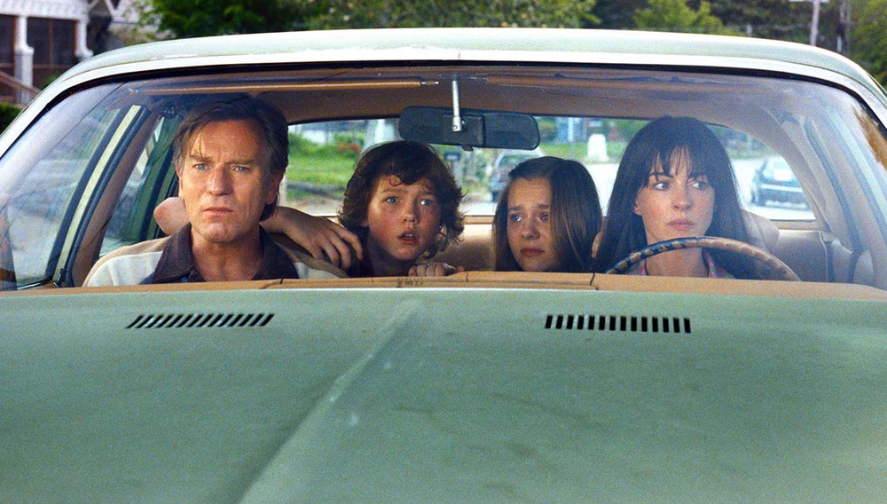 Το πρώτο τρέιλερ του «The End of Oak Street» αποκαλύπτει μια αναπάντεχη περιπέτεια επιβίωσης