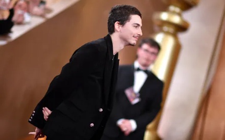 Χρυσές Σφαίρες 2026: Η πιο «γλυκιά» στιγμή του Τίμοθι Σαλαμέ