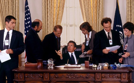 «West Wing»: ένα reunion για την προστασία του ελεύθερου Τύπου