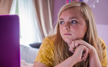 Το «Eighth Grade» ξεκαθαρίζει: Η εφηβεία είναι παντού και πάντα ίδια