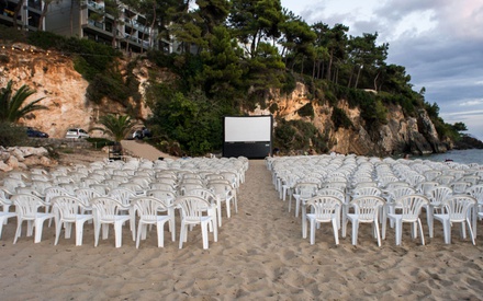 Το SeaNema Open Air Film Festival μετατρέπει τις παραλίες της Κεφαλονιάς σε μαγευτικά θερινά σινεμά