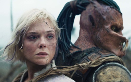 Το «Predator: Badlands» φαίνεται να είναι το τολμηρό reboot που η σειρά είχε ανάγκη