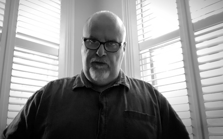 Η επιστροφή του Αλεξ Πρόγιας μέσα από την τεχνητή νοημοσύνη και το φιλόδοξο «Heaven»