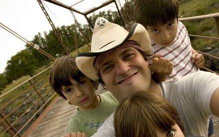 Πολυάσχολος ο Ρόμπερτ Ροντρίγκεζ