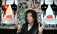 «Super Duper Alice Cooper»: Καλωσήρθατε στον εφιάλτη του, που έχει χρώματα παστέλ