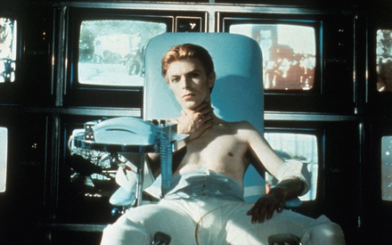 The Actor Who Fell to Earth: Ολες οι φορές που ο Ντέιβιντ Μπόουι ευλόγησε με την παρουσία του το σινεμά!