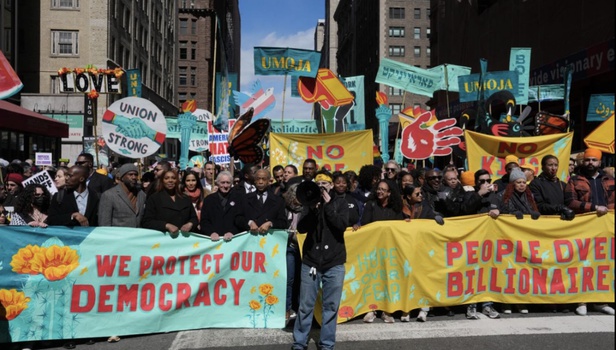 Ρόμπερτ Ντε Νίρο εναντίον Ντόναλντ Τραμπ ξανά και ξανά