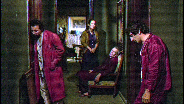 Ο Γιάννης Βεσλεμές «ηχοτροπεί» πάνω στους «Τεμπέληδες της Εύφορης Κοιλάδας»