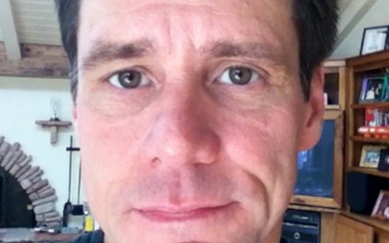 Ο Τζιμ Κάρεϊ και η ερωτική βιντεοεξομολόγηση στην Εμα Στόουν