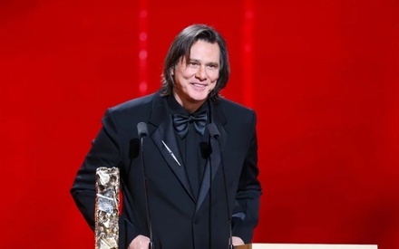 Βραβεία Σεζάρ 2026: Η απίθανη θεωρία συνωμοσίας για τον Τζιμ Κάρεϊ μόλις καταρρίφθηκε