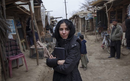 21ο ΦΝΘ | «A Dog Called Money»: Η PJ Harvey γεννά το νέο άλμπουμ της στην εμπόλεμη ζώνη