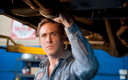 «Wanna see something?» (δείτε όλα τα πόστερ του Drive κι ένα film clip)