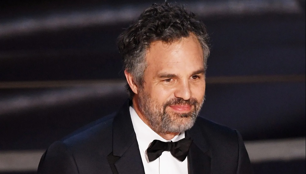 Ο Μαρκ Ράφαλο επιστρέφει στην Ευρώπη για το επόμενο του πρότζεκτ