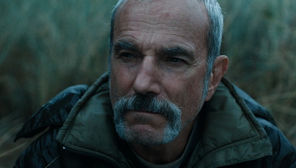 «Anemone»: Η κινηματογραφική επιστροφή του Ντάνιελ Ντέι-Λούις απέκτησε το πρώτο της τρέιλερ