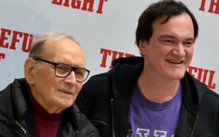 «Ο μαέστρος μ' έπεισε!» Οταν ο Κουέντιν Ταραντίνο ζήτησε για πρώτη φορά πρωτότυπη μουσική για ταινία του. Από τον Ενιο Μορικόνε
