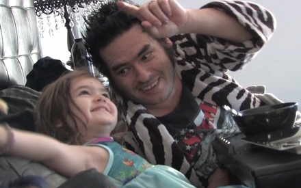 Απο punksters...χαζομπαμπάδες!