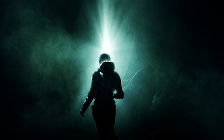 Πράσινη alien λάμψη: το «Prometheus» έχει αφίσα