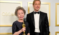 Oscars 2021: «Γιου-Τζουνγκ Γιουν, πώς μυρίζει ο Μπραντ Πιτ;»