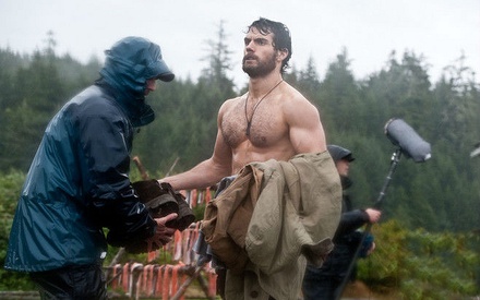 Είναι πουλί; Είναι ο Wolverine; ο «Man of Steel» έχει μούσι!