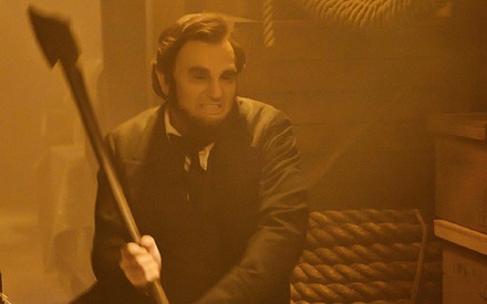 «Abraham Lincoln: Vampire Hunter»: βγήκαν τα τσεκούρια (ξανά!)